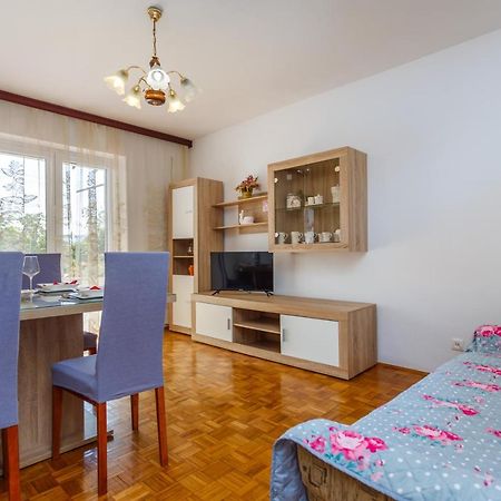 Apartment Dragica Krk Town Bagian luar foto