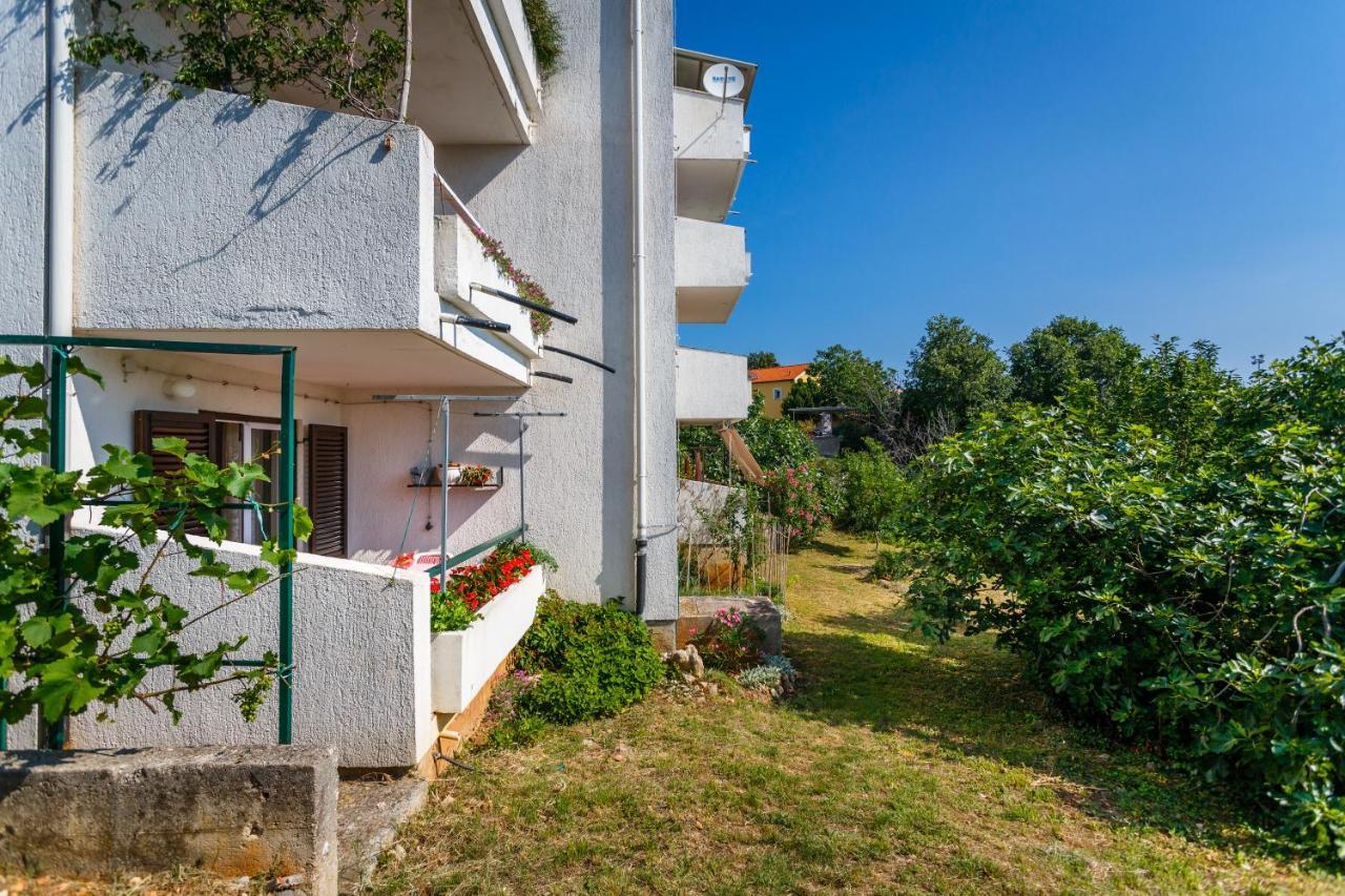 Apartment Dragica Krk Town Bagian luar foto