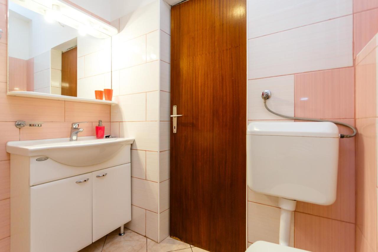 Apartment Dragica Krk Town Bagian luar foto