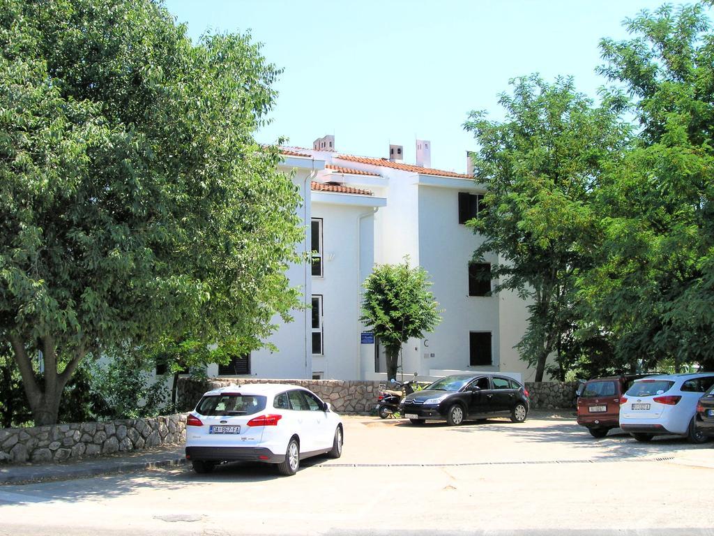 Apartment Dragica Krk Town Bagian luar foto