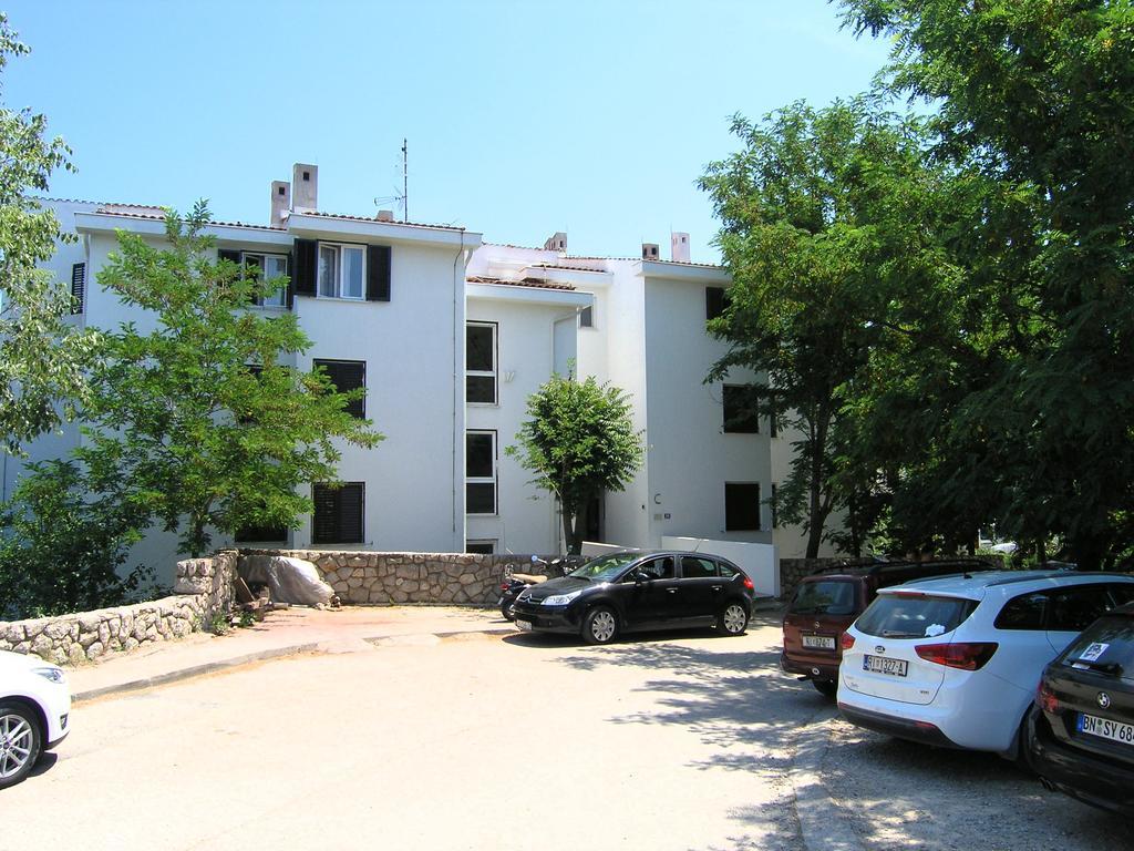 Apartment Dragica Krk Town Bagian luar foto